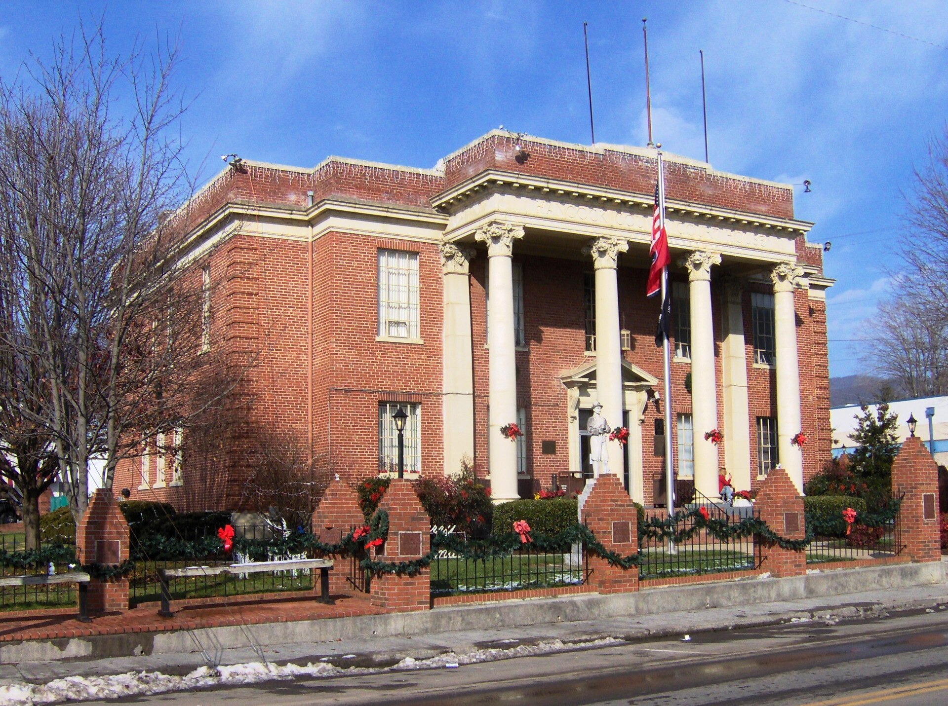 The Hancock County Courthouse in Sneedville, Tennessee, USA.