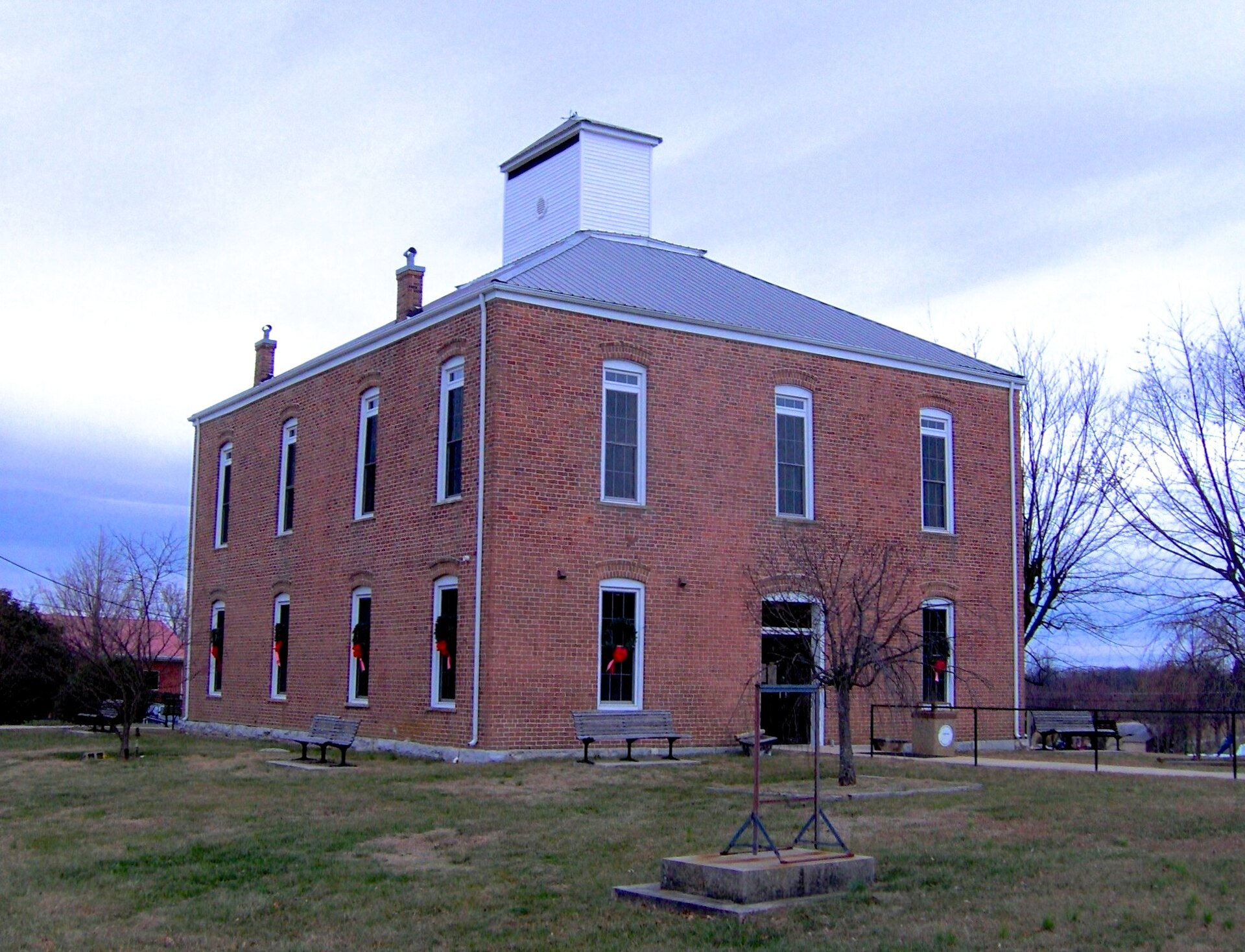 Van Buren County Courthouse in Spencer, Tennessee, located in the Southeastern United States.