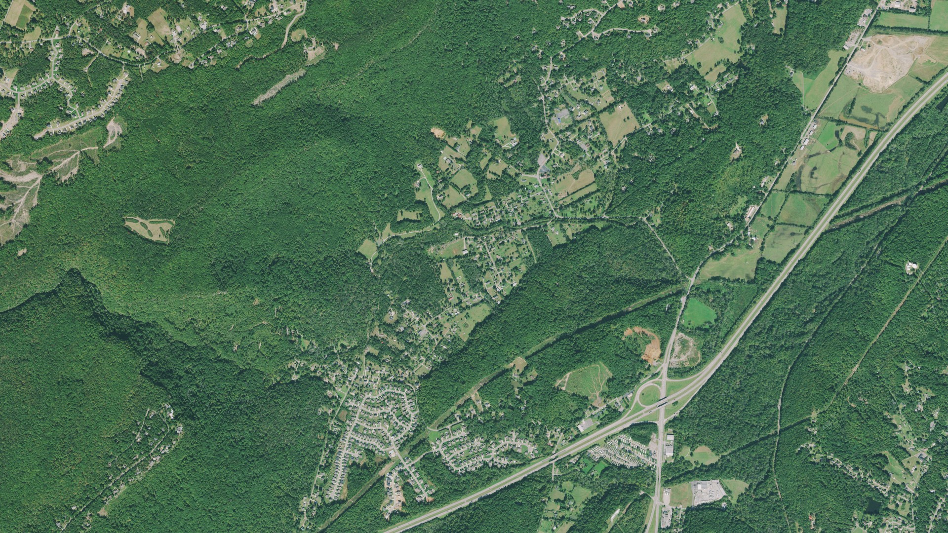 Natural-color aerial photograph of land around Falling Water, Tennessee