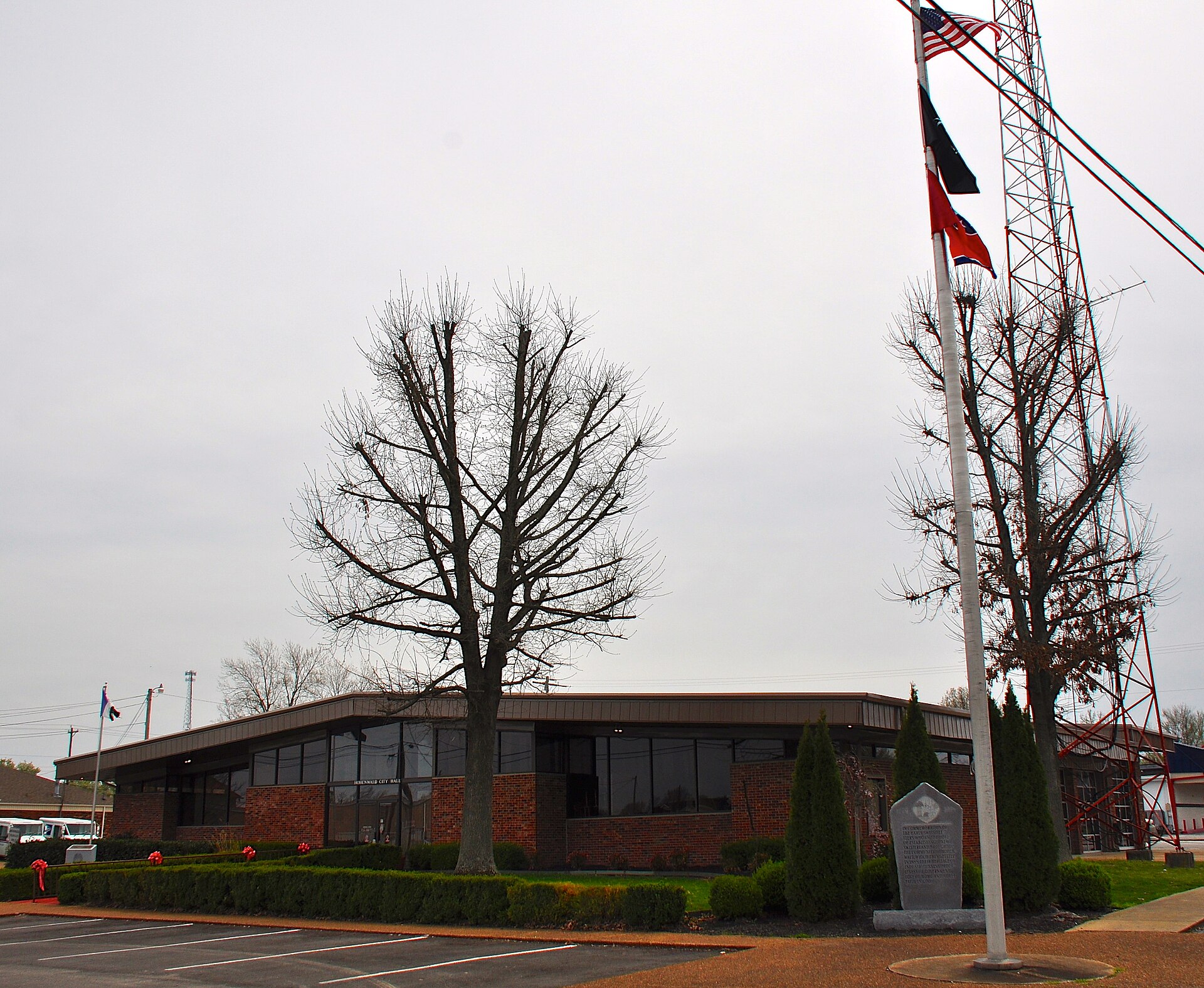 Hohenwald City Hall, Lewis County, Tennessee.