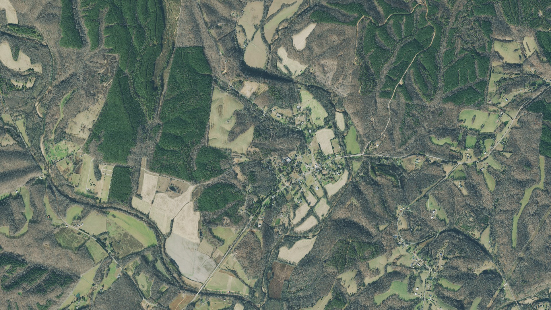 Natural-color aerial photograph of land around Westpoint, Tennessee