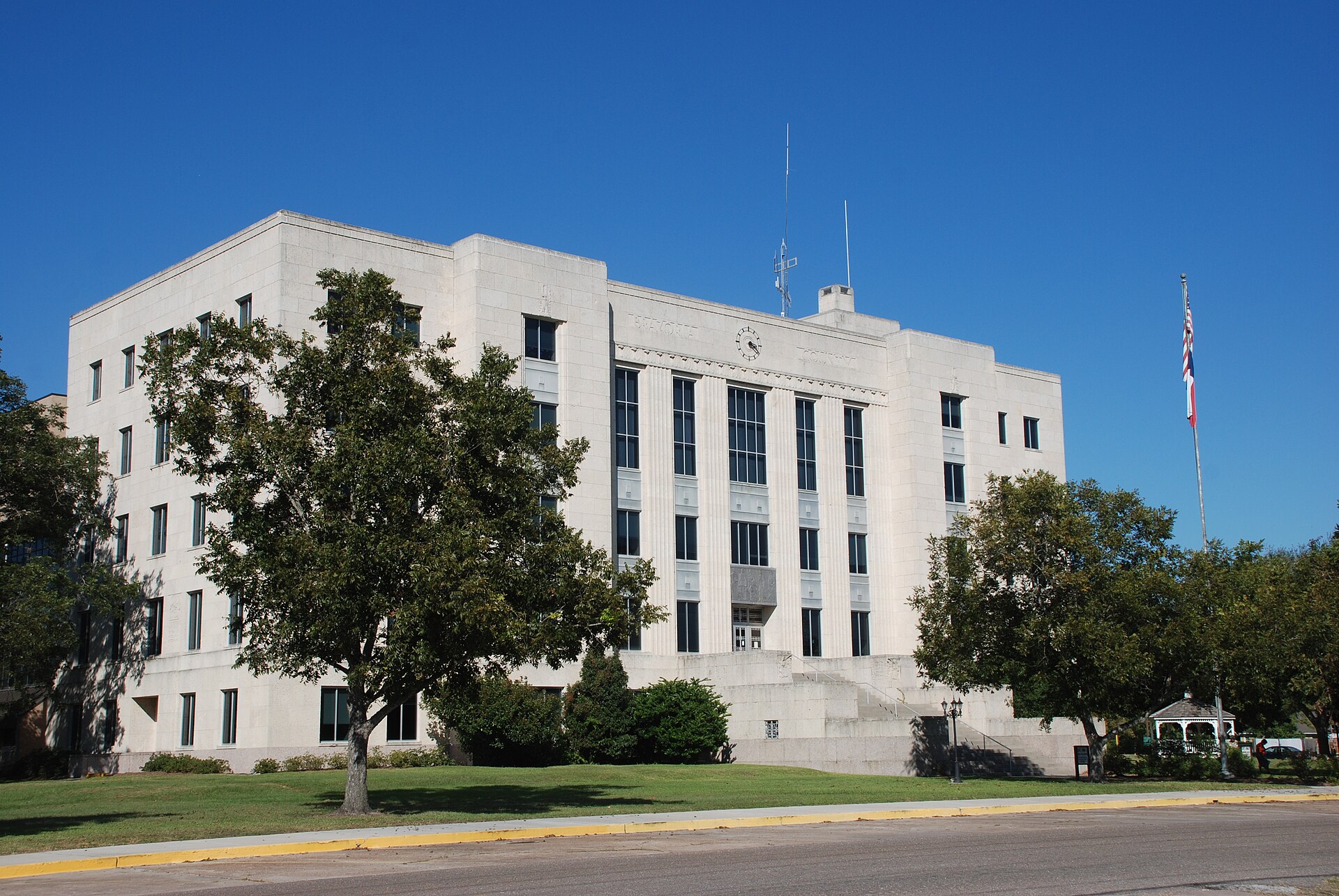 Brazoria county courthouse, Angleton (Texas, USA)