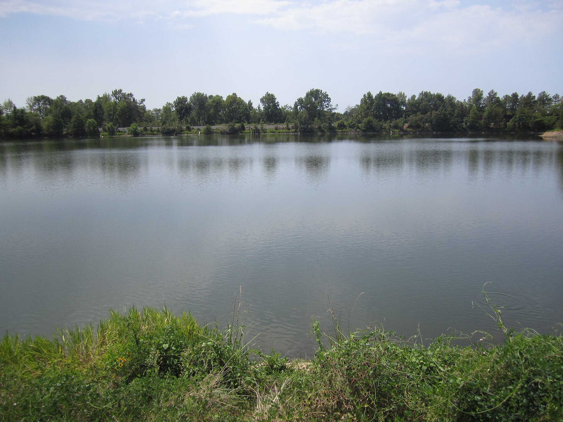 I took photo of Big Sandy Lake in Big Sandy, TX, with Canon camera. — Texas