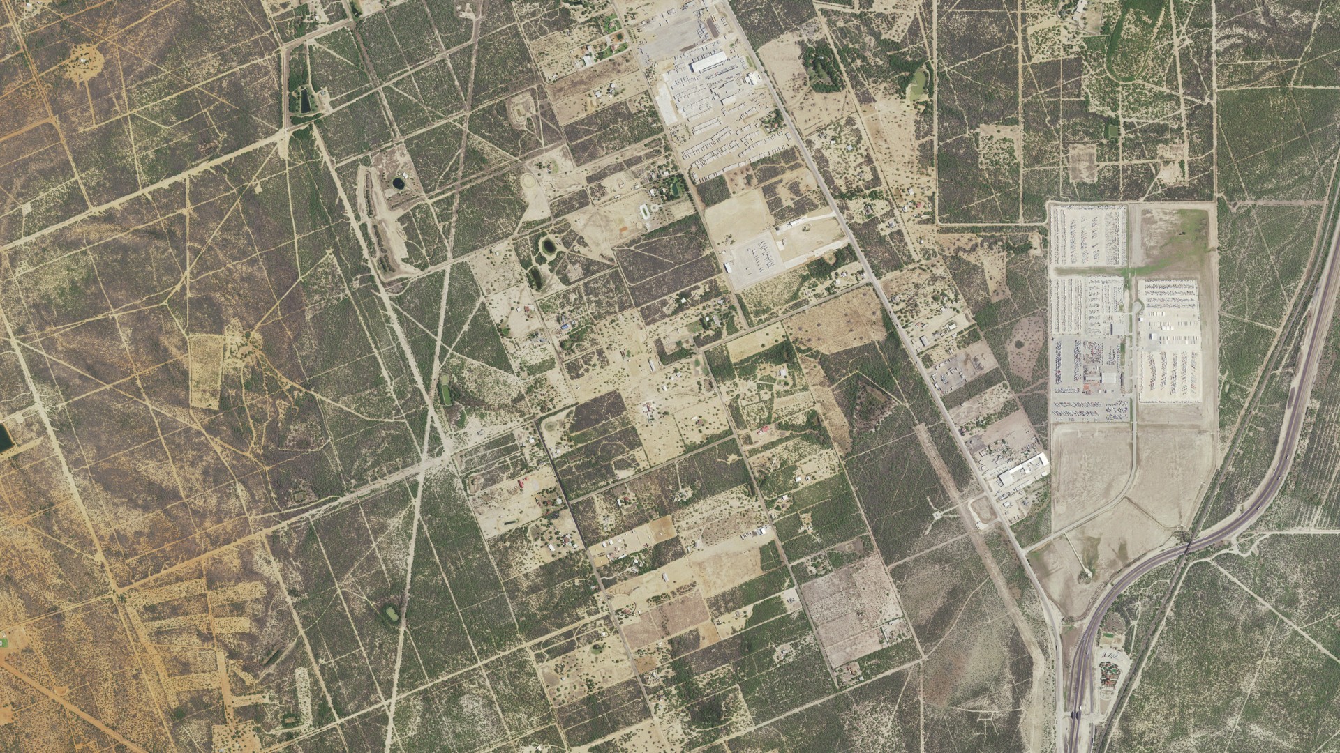 Natural-color aerial photograph of land around Botines, Texas