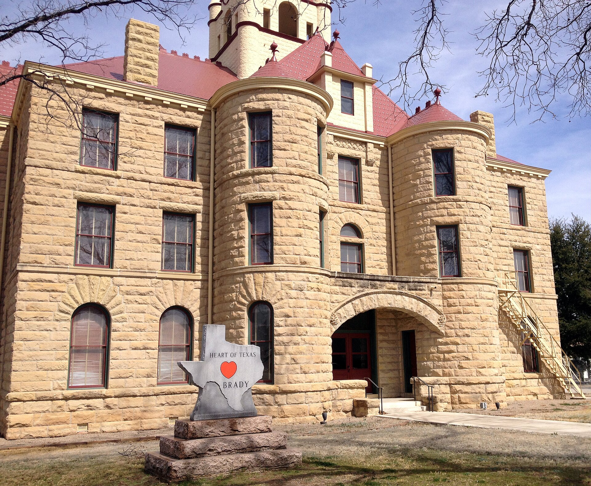 McCulloch County Courthouse in Brady, Texas, also known as the "Heart of Texas"