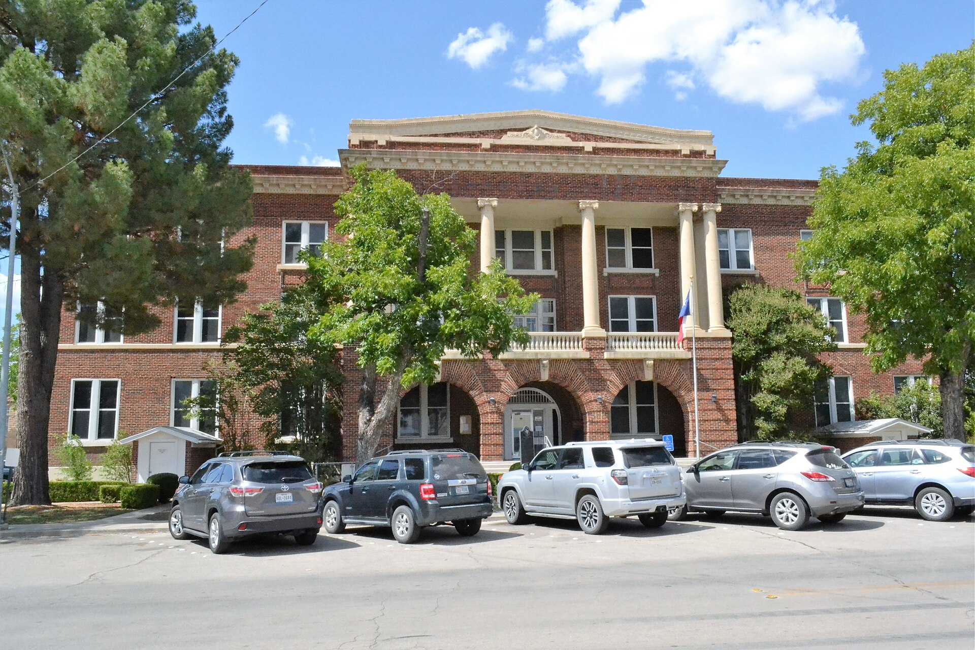 The Brown County Courthouse in Brownwood, Texas. Texas Historic Sites Atlas #4302000209