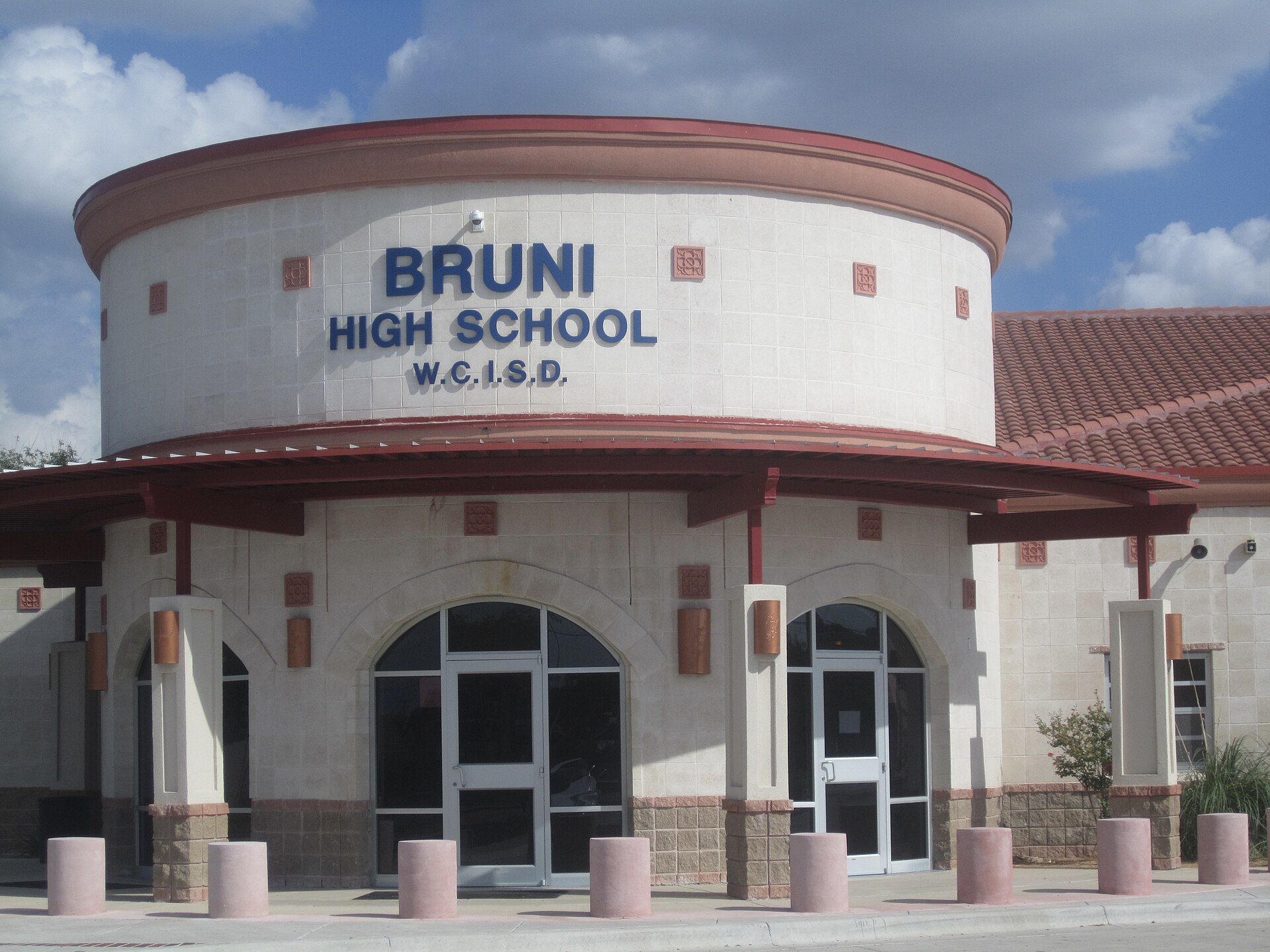 I took photo of Bruni High School in Bruni, TX, with Canon camera. — Texas
