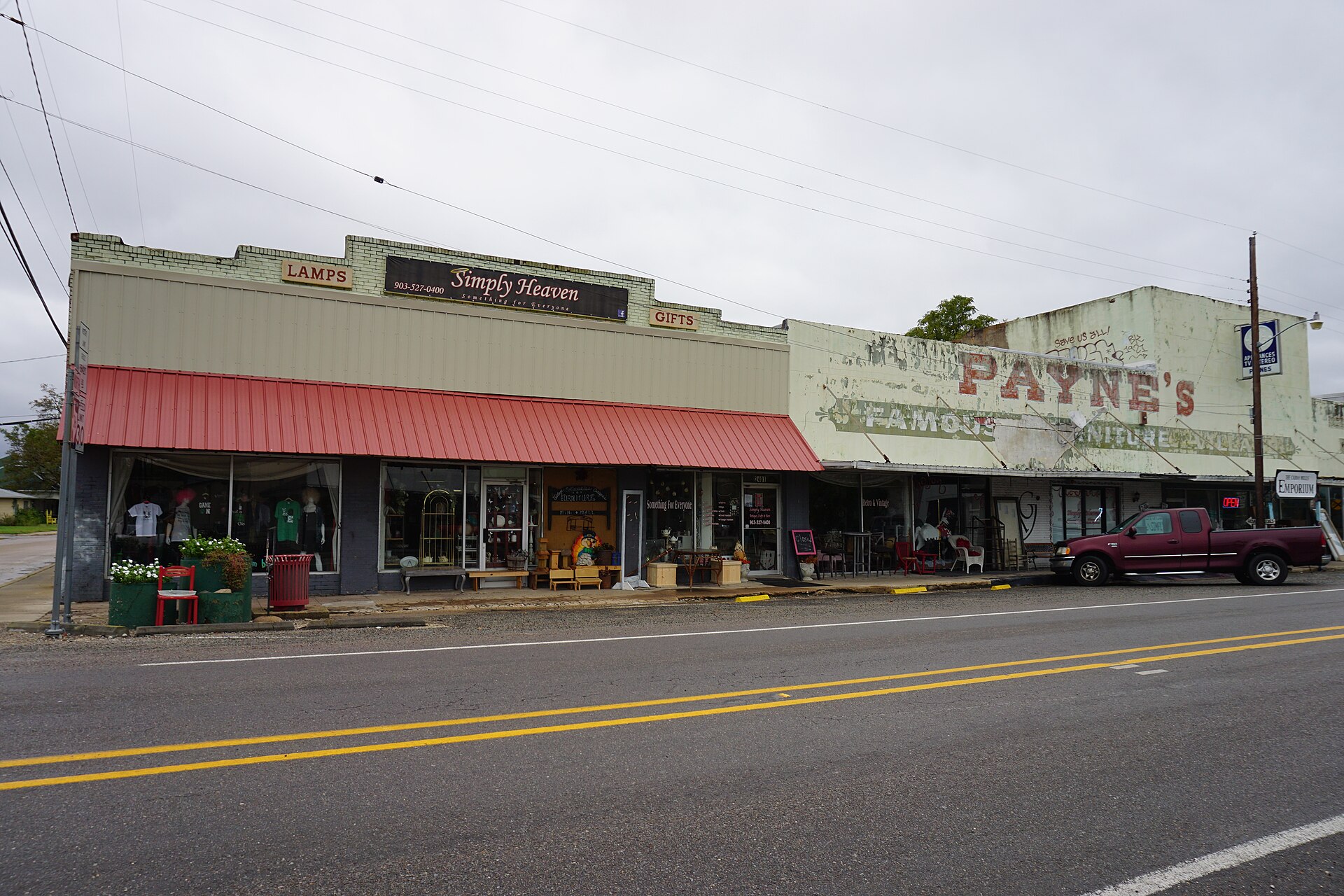 Main Street in Caddo Mills, Texas (United States).