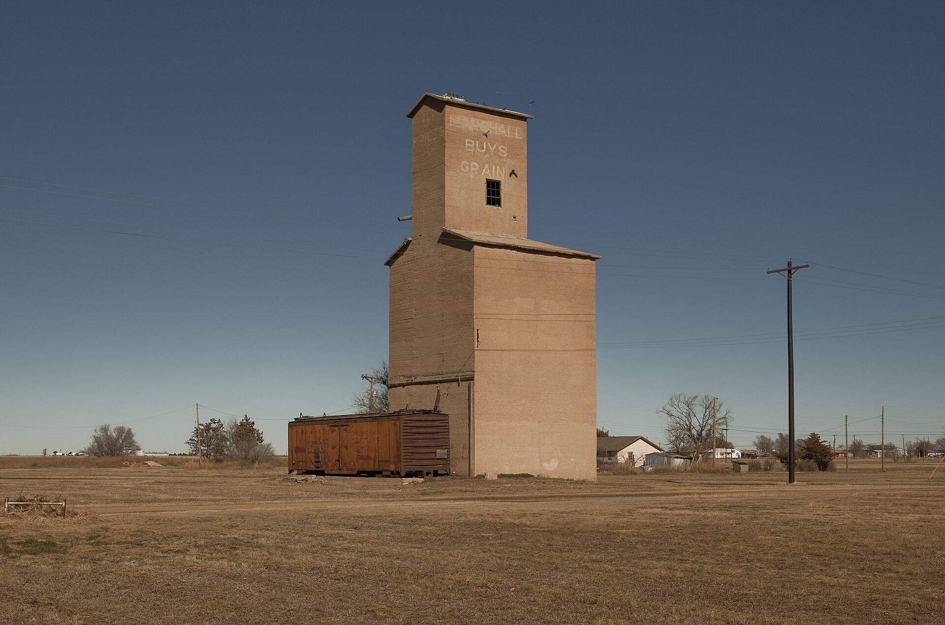 Abandoned grain elevator in Floydada, Texas. — Floyd County, Texas