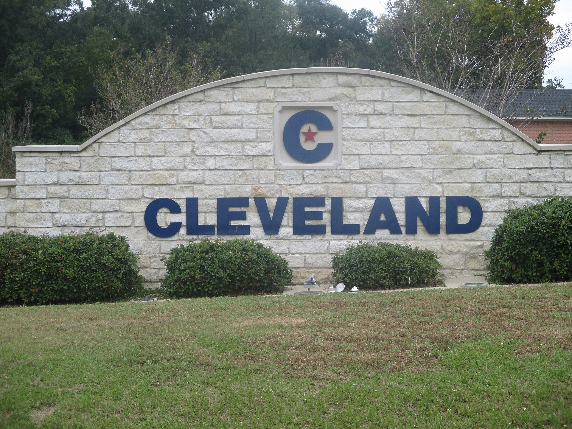 I took photo with Canon camera in Cleveland, TX. — Texas