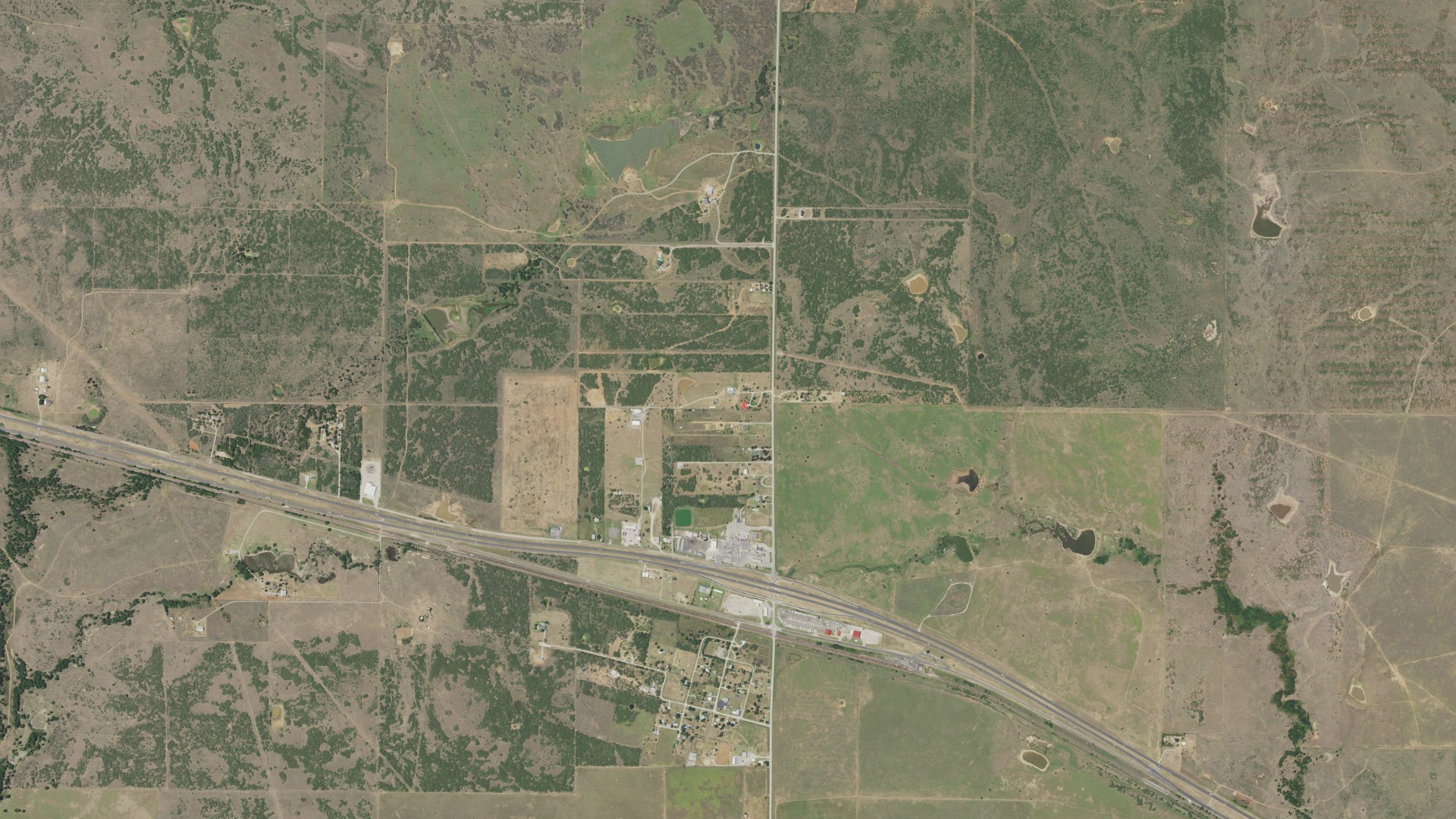 Natural-color aerial photograph of land around Jolly, Texas