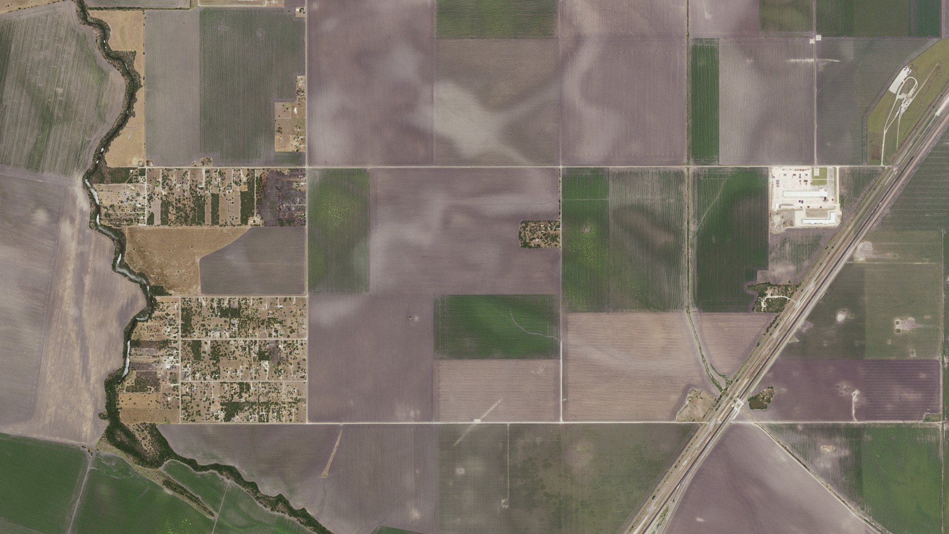 Natural-color aerial photograph of land around La Paloma-Lost Creek, Texas