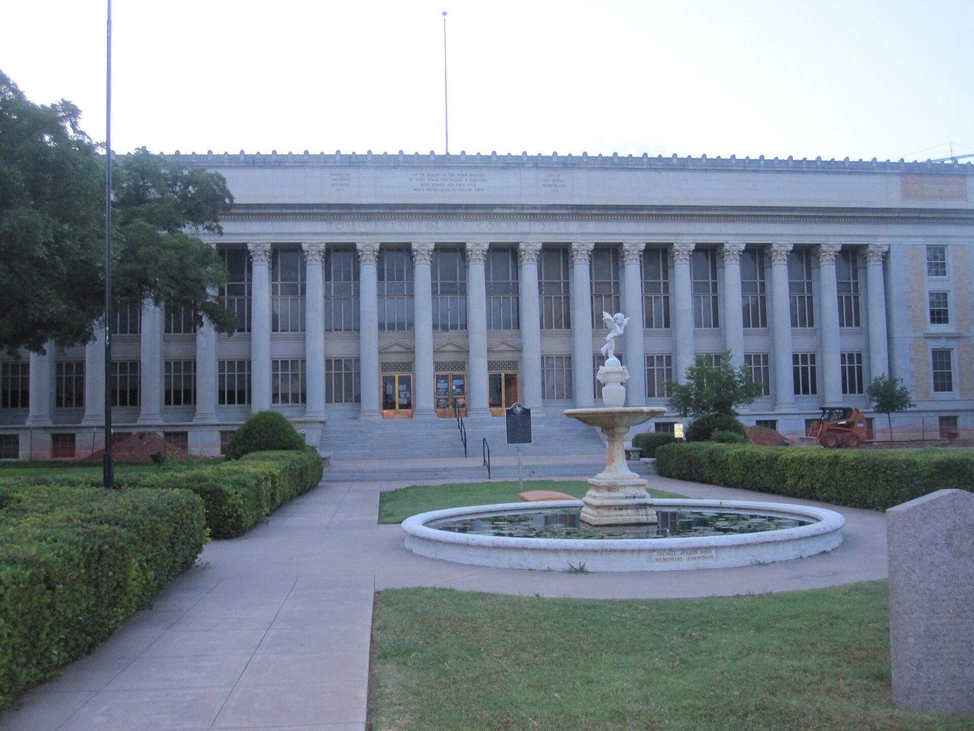 I took photo at the Tom Green County Courthouse in San Angelo, TX. — Texas