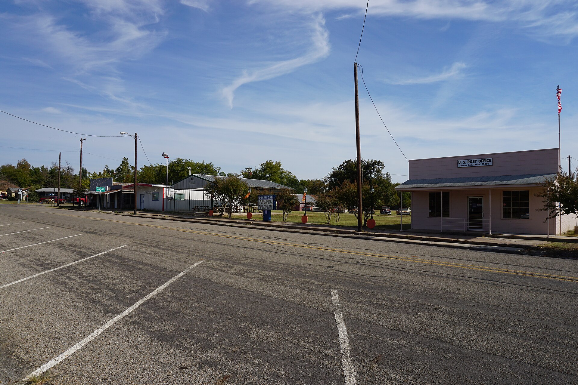 3rd Street in Pecan Gap, Texas (United States).