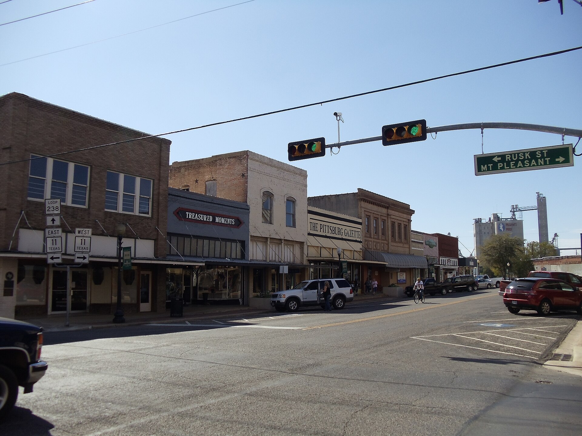 Pittsburg, Texas: south (even) side of 100 block of Quitman St.