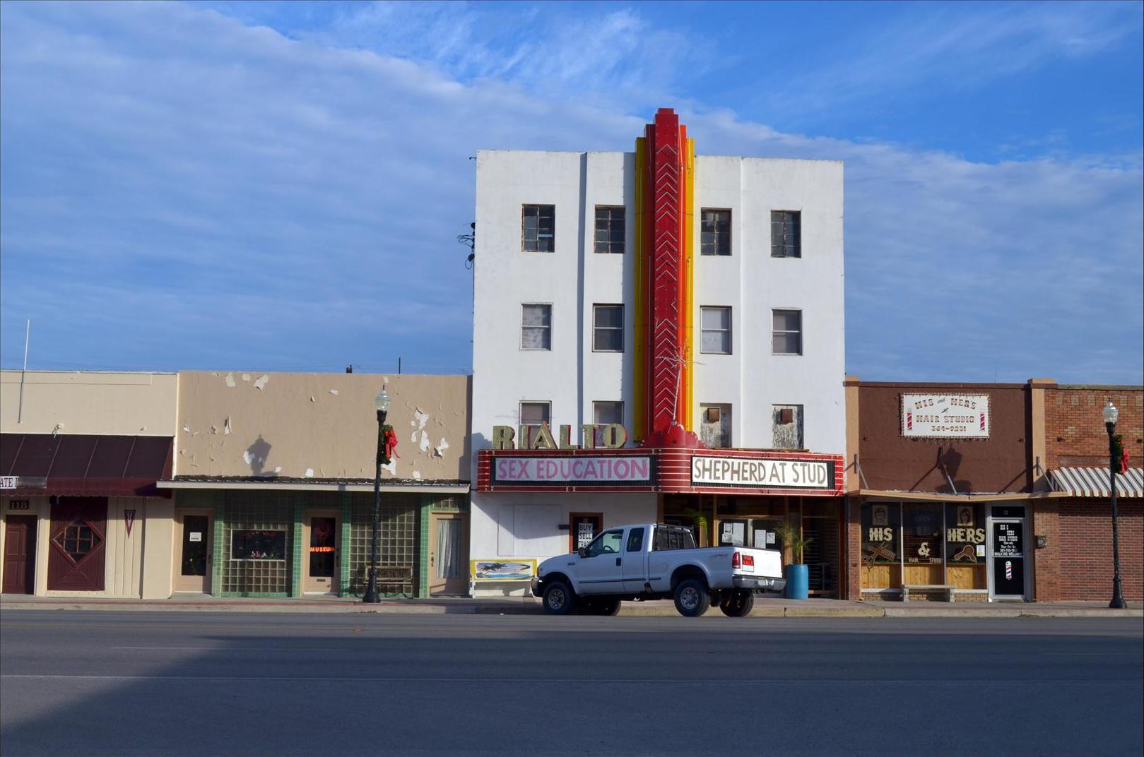 Old Rialto cinema, Sinton, Texas