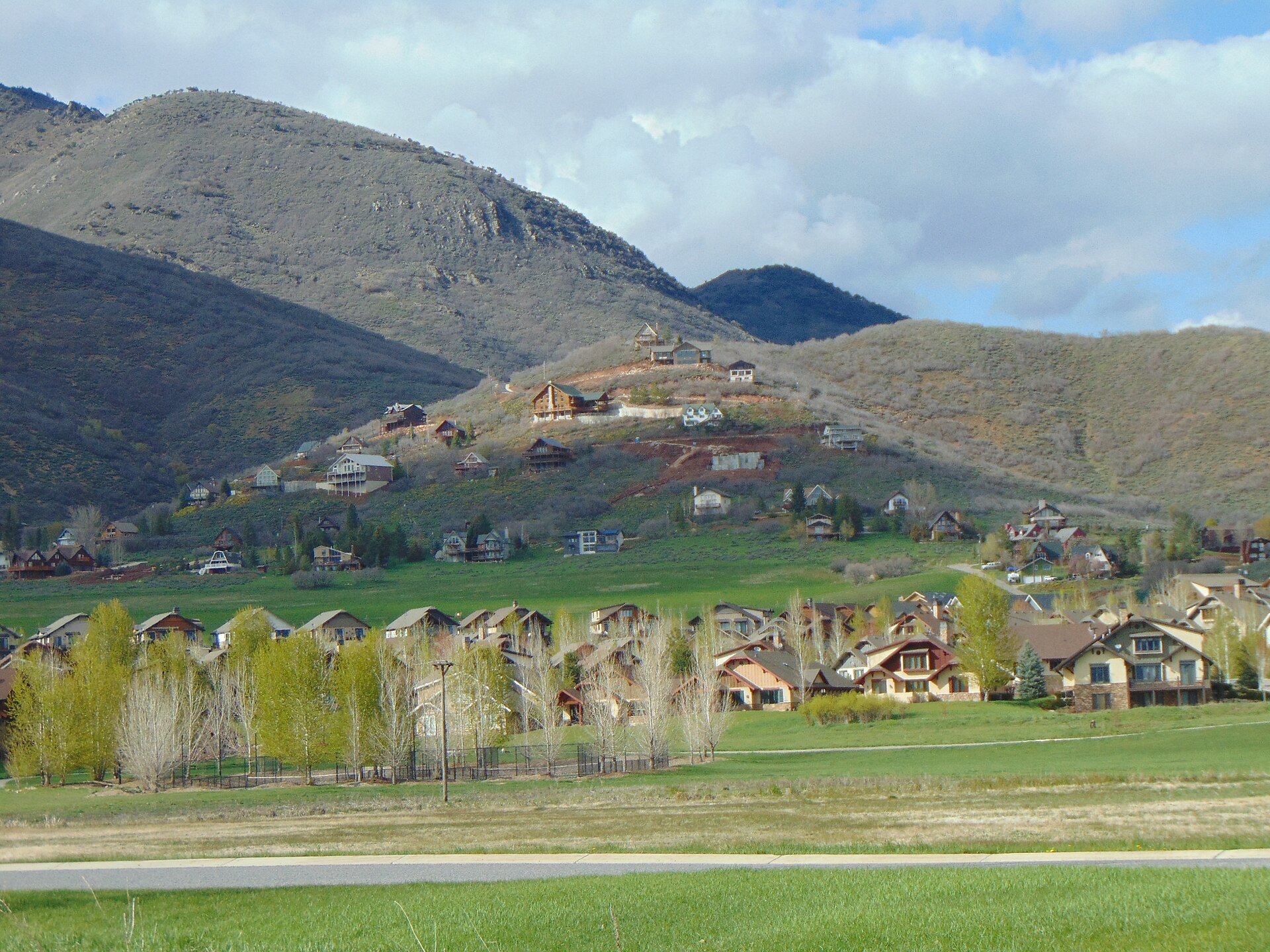 Looking north from about 50 east on Burge Lane (East 1050 North) in Midway, Utah toward Donkey Ridge, April 2016. — Interlaken, Utah