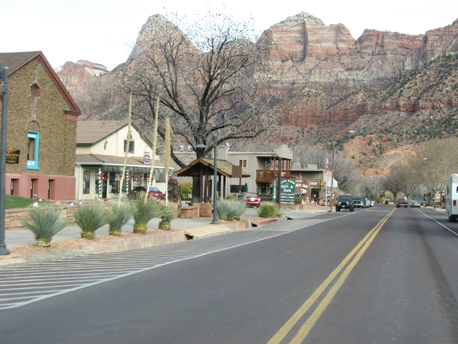 The town of Springdale, Utah, United States, with Zion National Park in the background.