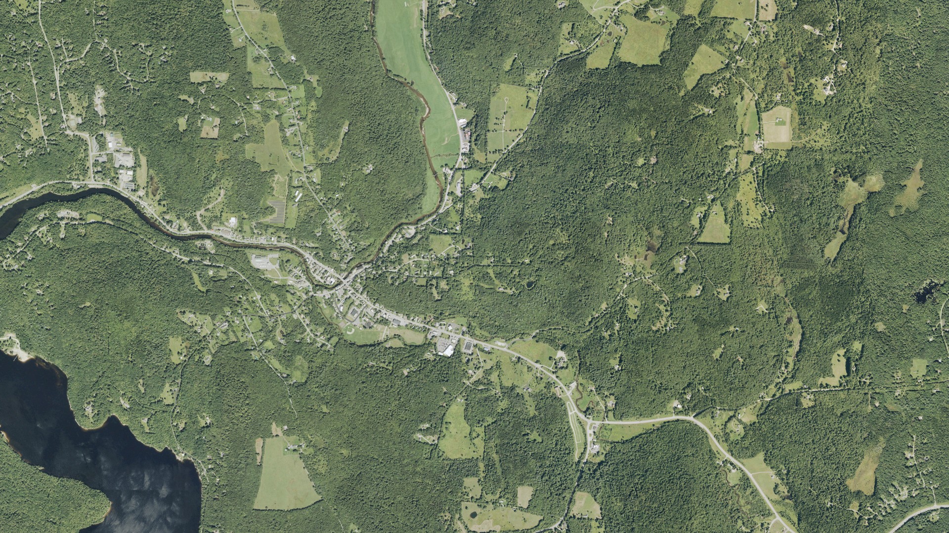 Natural-color aerial photograph of land around Wilmington, Vermont