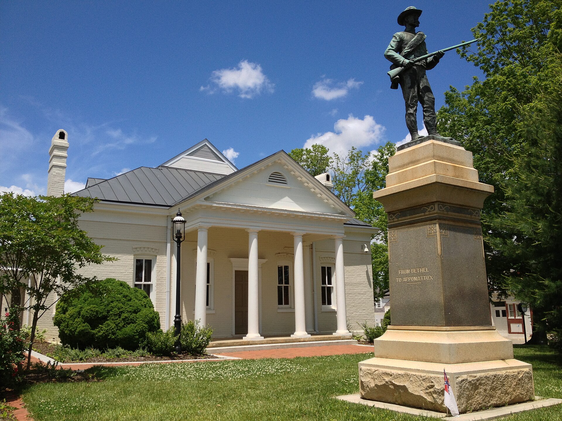 Mecklenburg County Courthouse, SW corner of junction of U.S. 58 and VA 92 Boydton — Virginia