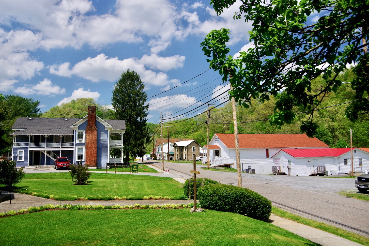Buildings along Old Kentucky Turnpike in Cedar Bluff, Virginia, United States.