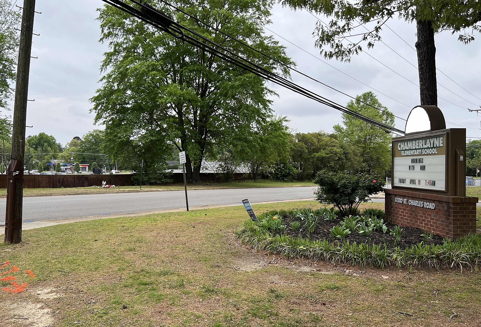 Chamberlayne Elementary School in Chamberlayne, Virginia, with Chamberlayne in background.