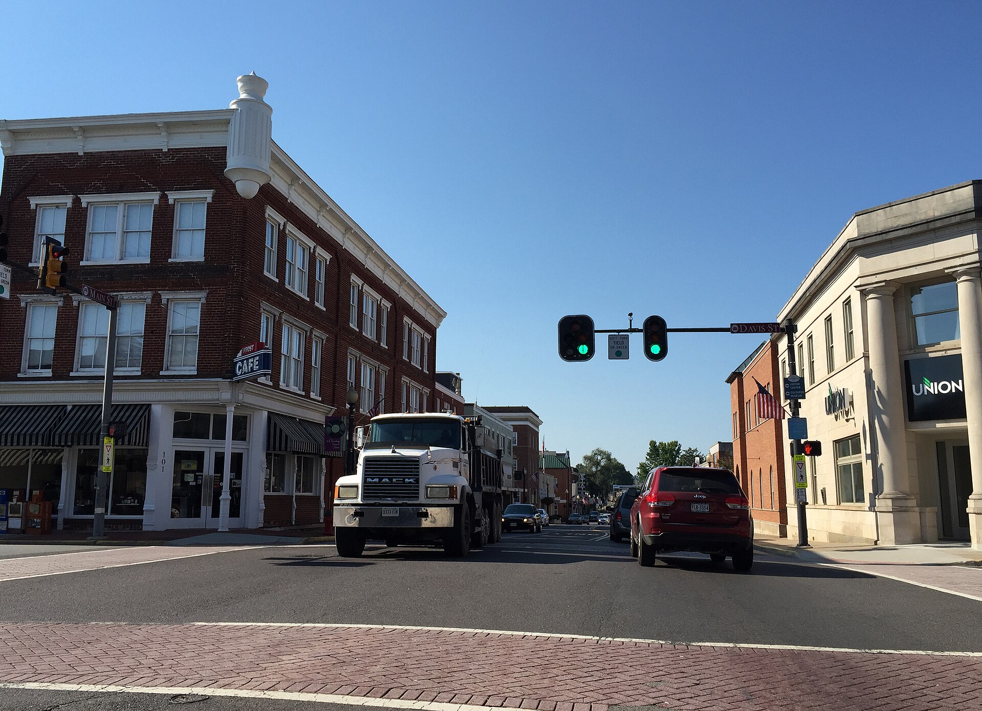 View south along U.S. Route 15 Business, U.S. Route 29 Business and U.S. Route 522 (Main Street) at Davis Street in Culpeper, Culpeper County, Virginia