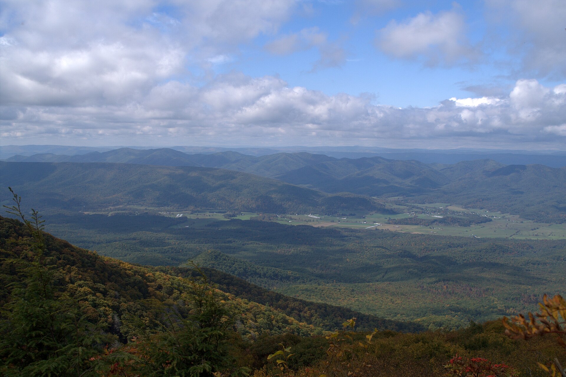 View towards west from Elliott Knob (4,463 feet (1,360 m)), the highest point in Augusta County, Virginia. Approximate coordinates image taken: N38°09′59″, W79°18′53″ — Deerfield, Virginia