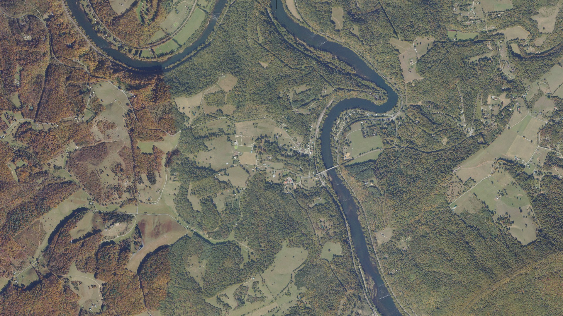 Natural-color aerial photograph of land around Eggleston, Virginia