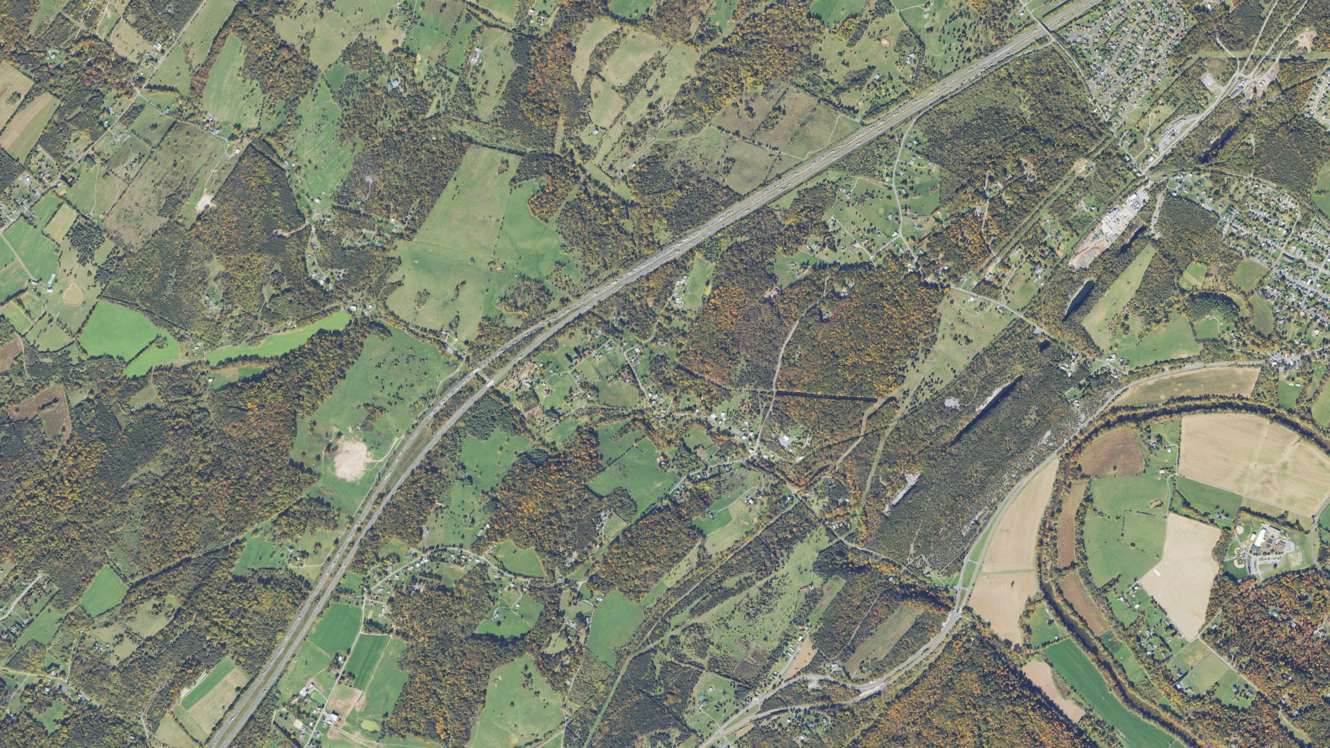 Natural-color aerial photograph of land around Fishers Hill, Virginia