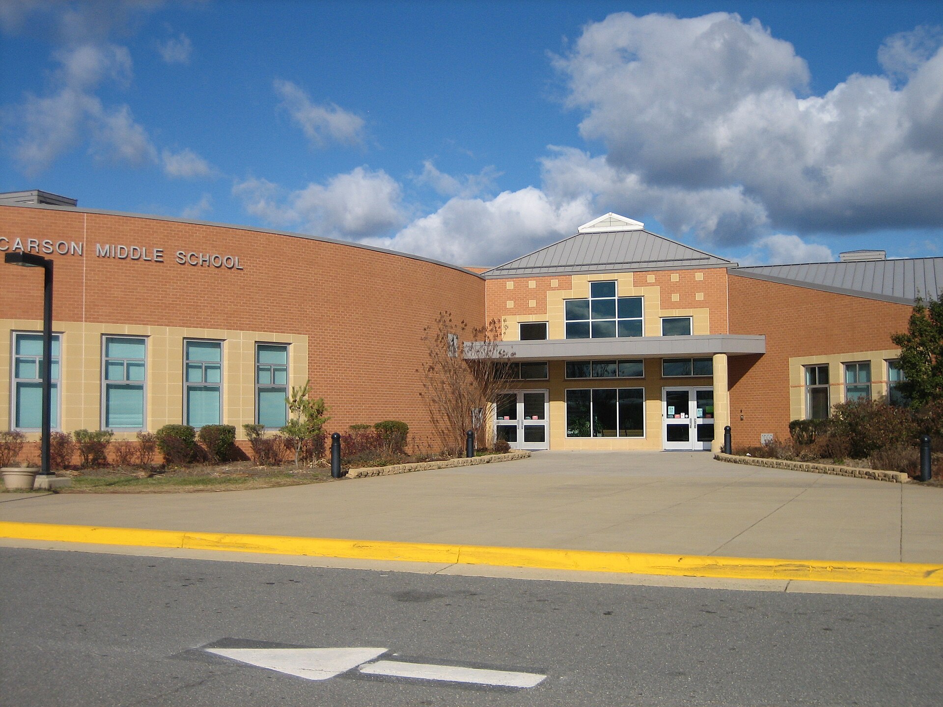 Another, alternative image of the main entrance of Rachel Carson Middle School. — Floris, Virginia