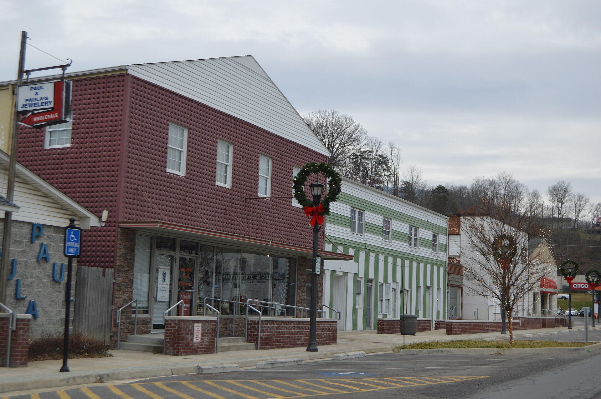 Buildings on the eastern side of Old Virginia Avenue, seen looking south from Knob Street, in Rich Creek, Virginia, United States.