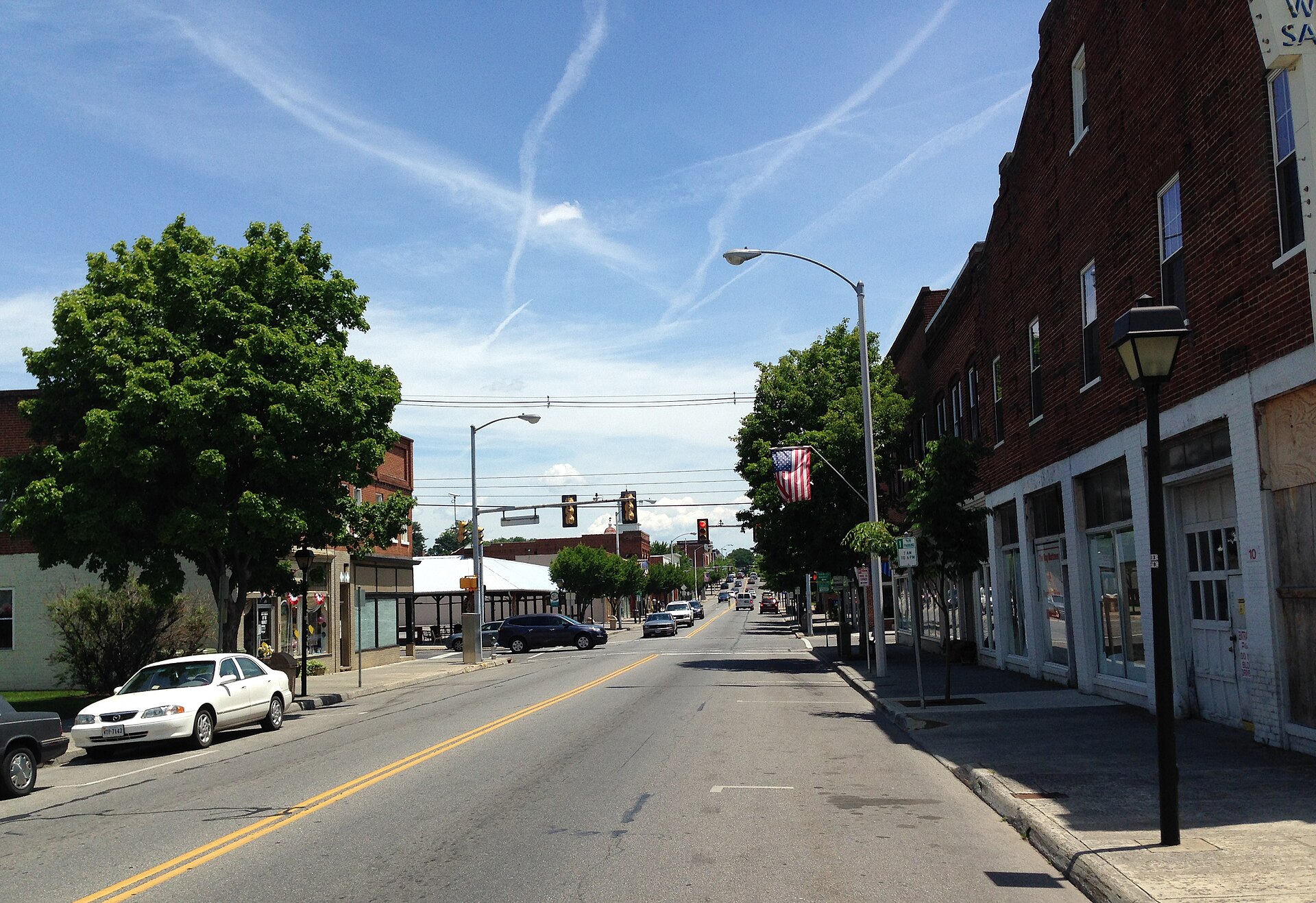 Main Street in Salem, Virginia