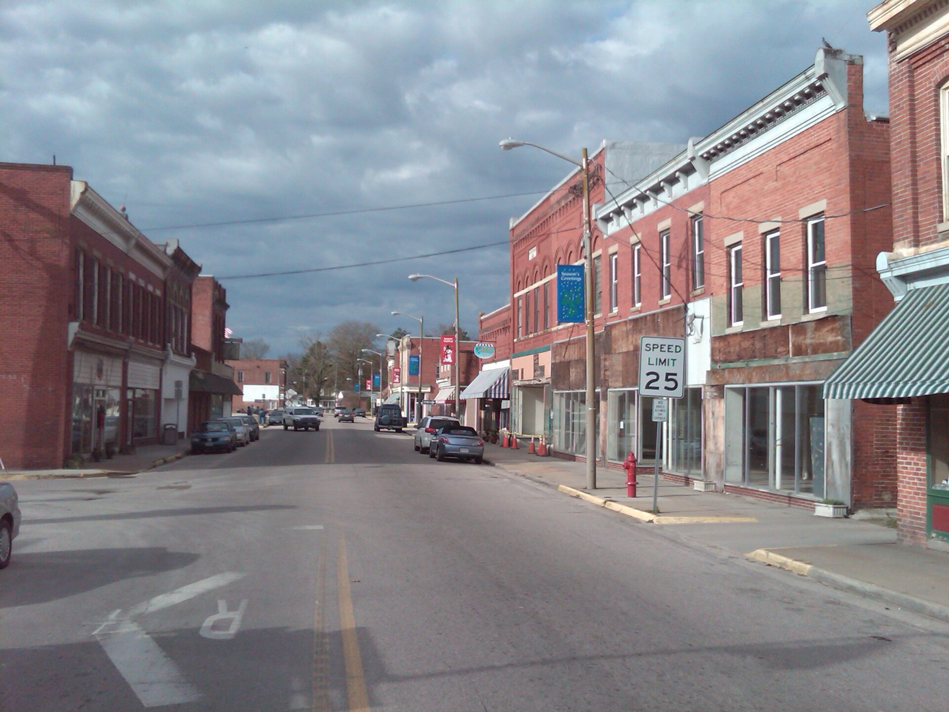 Downtown Waverly, Virginia This is an image of a place or building that is listed on the National Register of Historic Places in the United States of America. Its reference number is 13000344 (Wikidata).