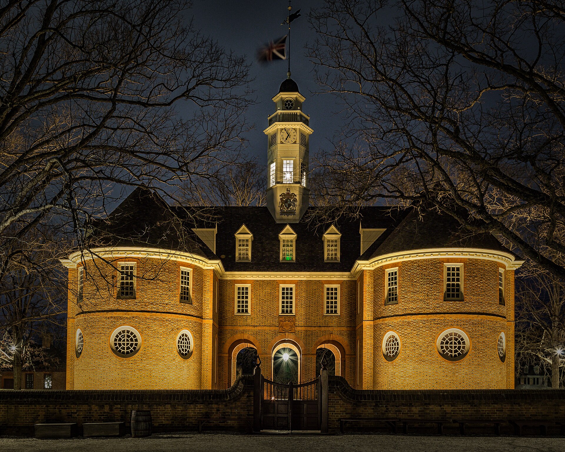 Colonial Williamsburg at Night (25412267772) — Virginia