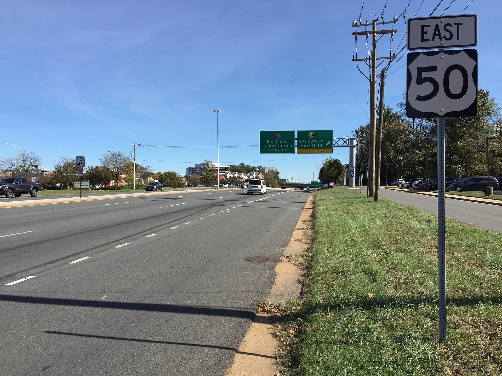 View east along U.S. Route 50 (Arlington Boulevard) at Gallows Road (Virginia State Secondary Route 650) in Woodburn, Fairfax County, Virginia