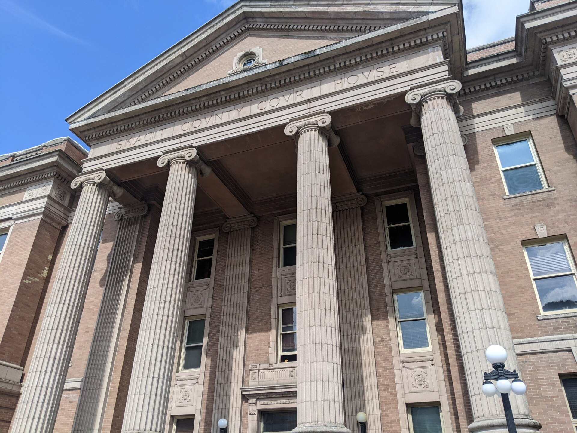 Skagit County Courthouse. — Washington