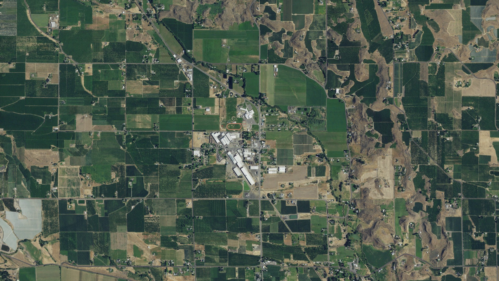 Natural-color aerial photograph of land around Cowiche, Washington