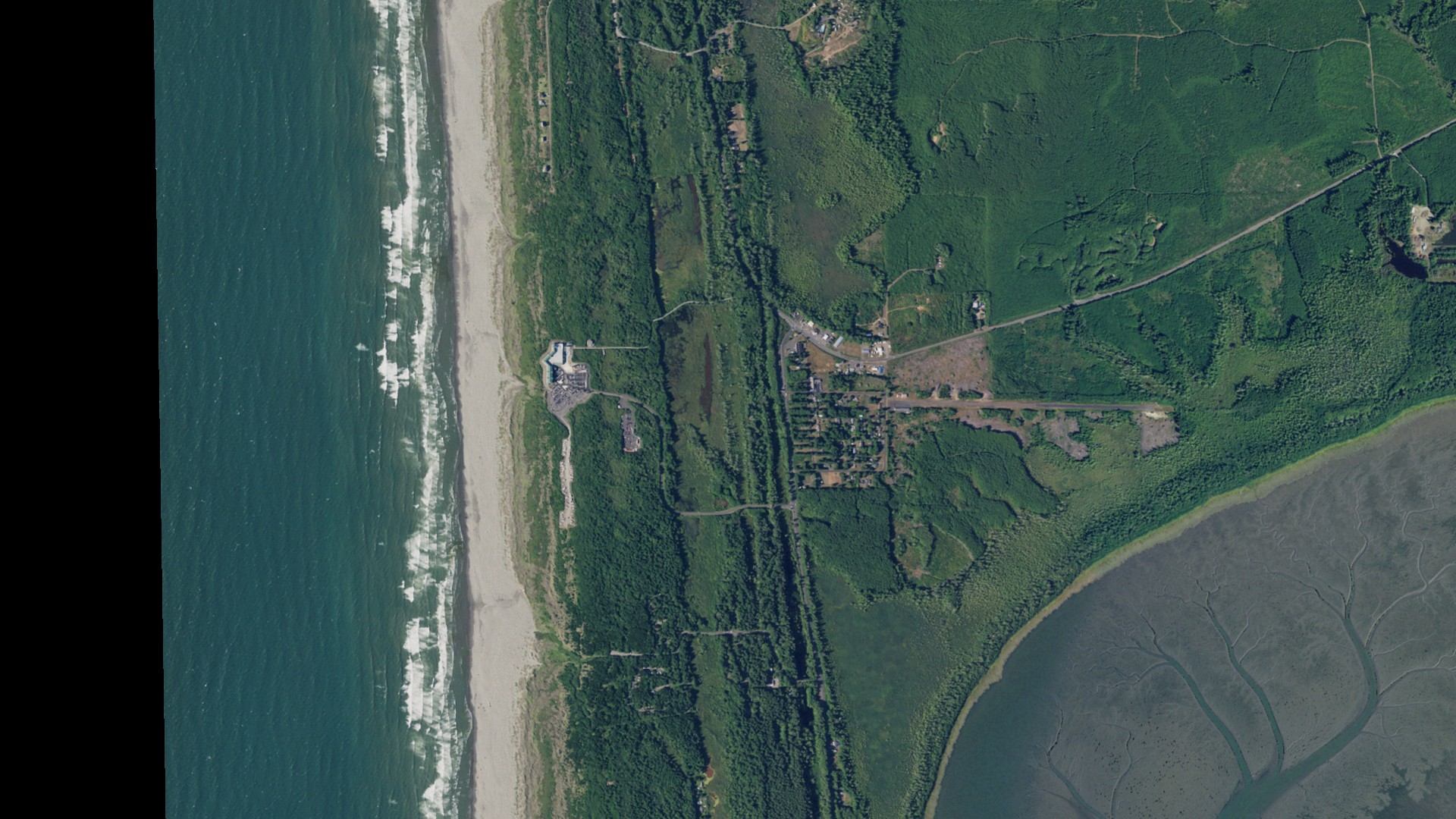 Natural-color aerial photograph of land around Hogans Corner, Washington
