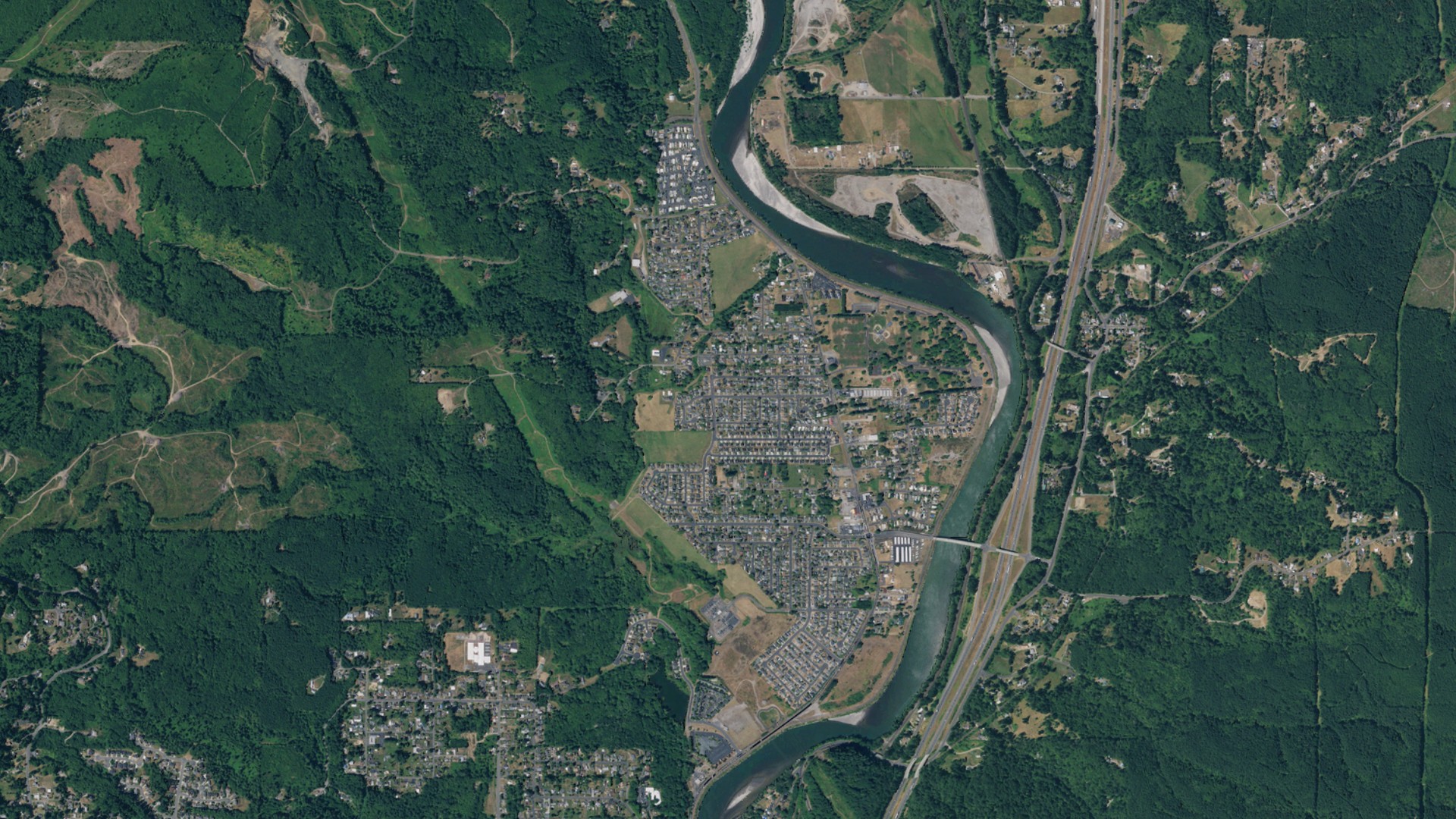Natural-color aerial photograph of land around Lexington, Washington