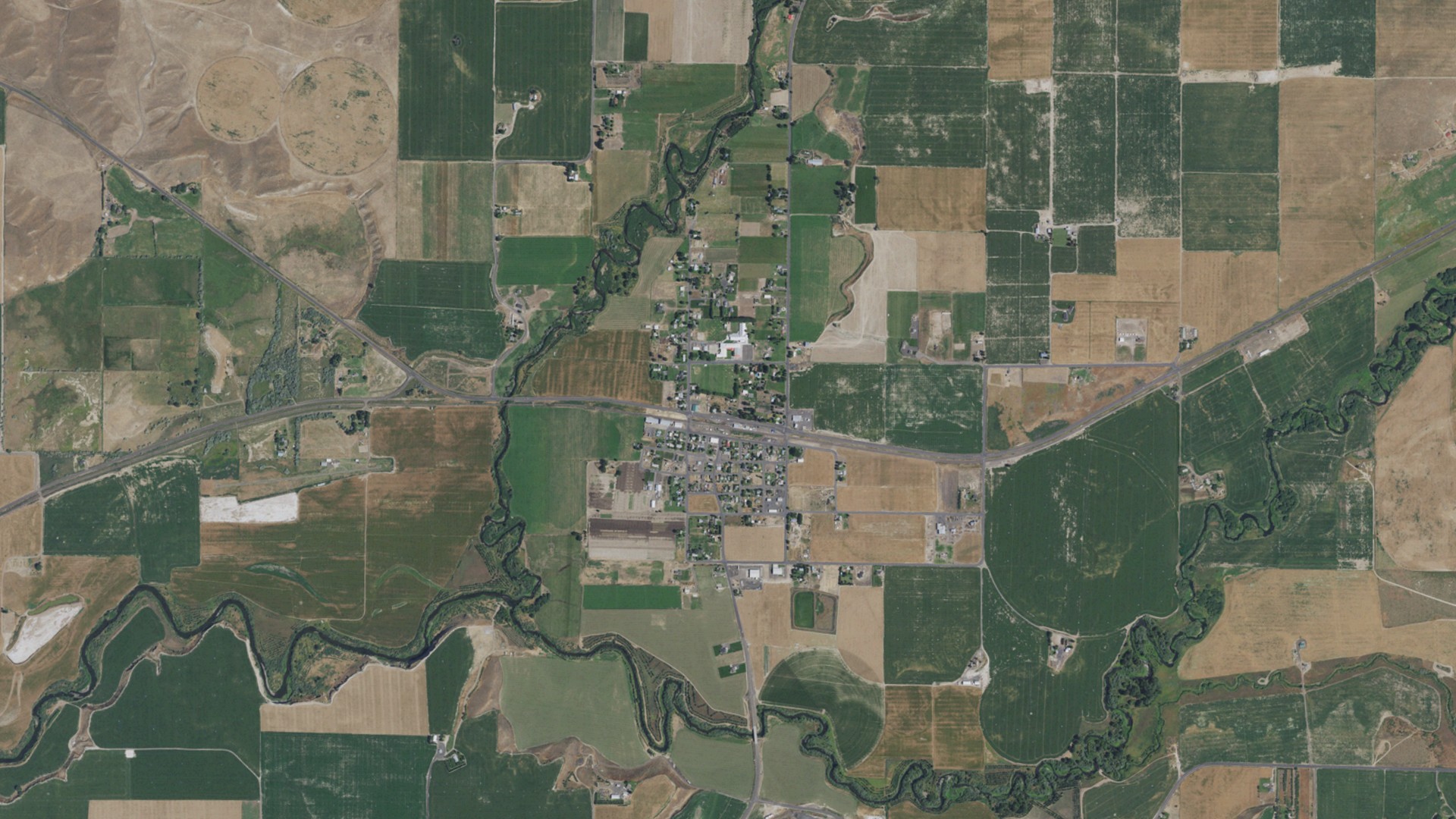 Natural-color aerial photograph of land around Touchet, Washington