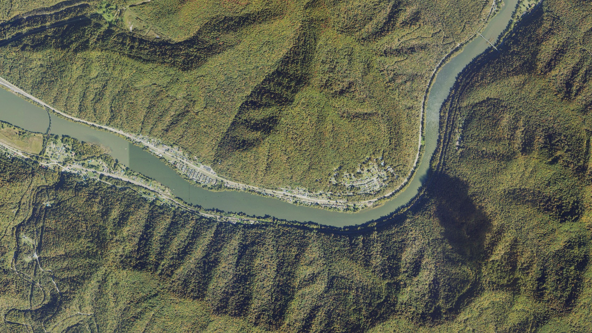 Natural-color aerial photograph of land around Charlton Heights, West Virginia