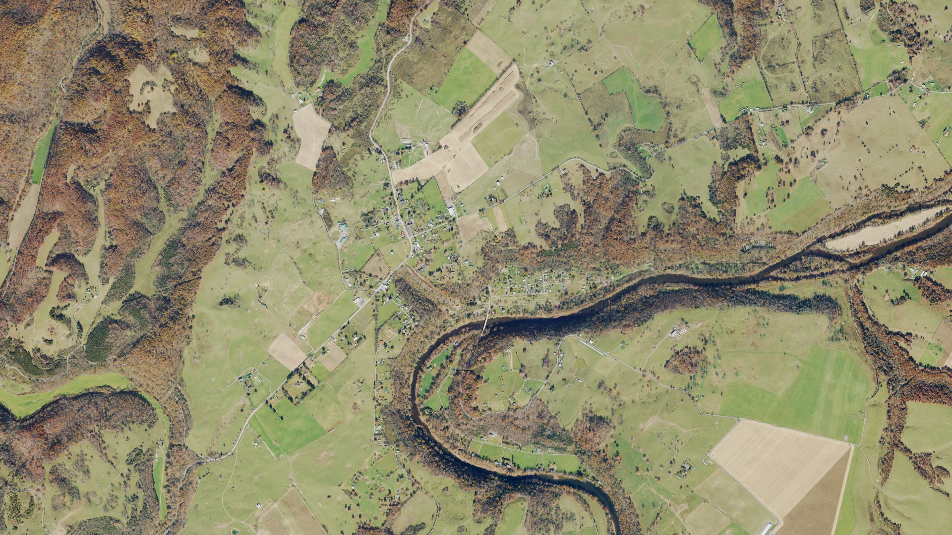 Natural-color aerial photograph of land around Falling Spring, West Virginia