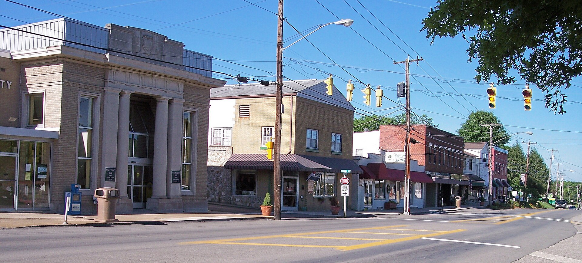 Main Street in w:Hurricane, West Virginia.