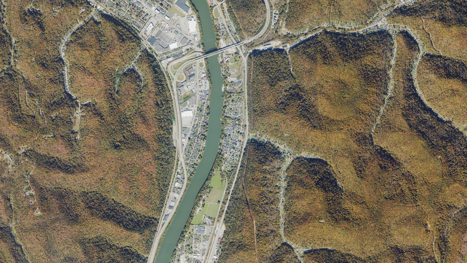Natural-color aerial photograph of land around Malden, West Virginia