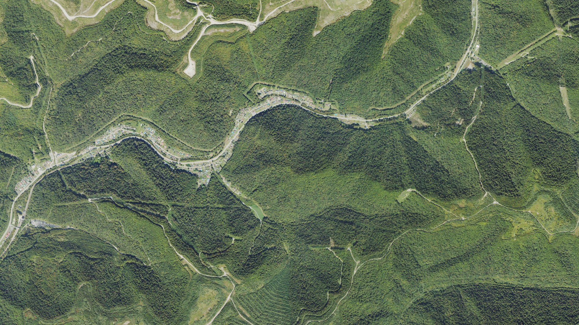 Natural-color aerial photograph of land around Robinette, West Virginia