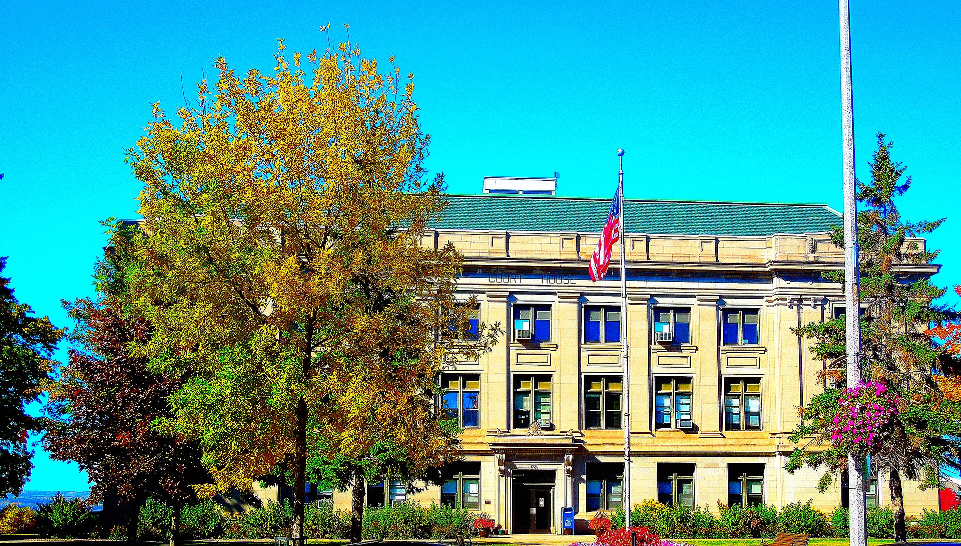 Ashland County Courthouse — Wisconsin