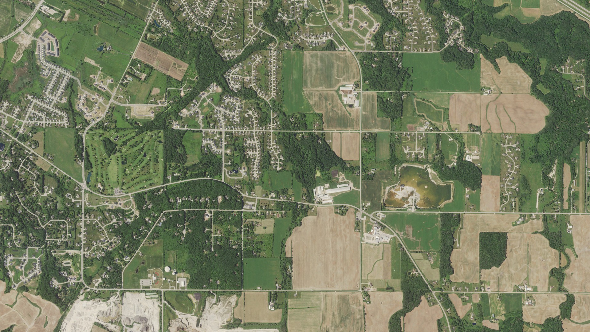Aerial view of land around Ledgeview, Wisconsin
