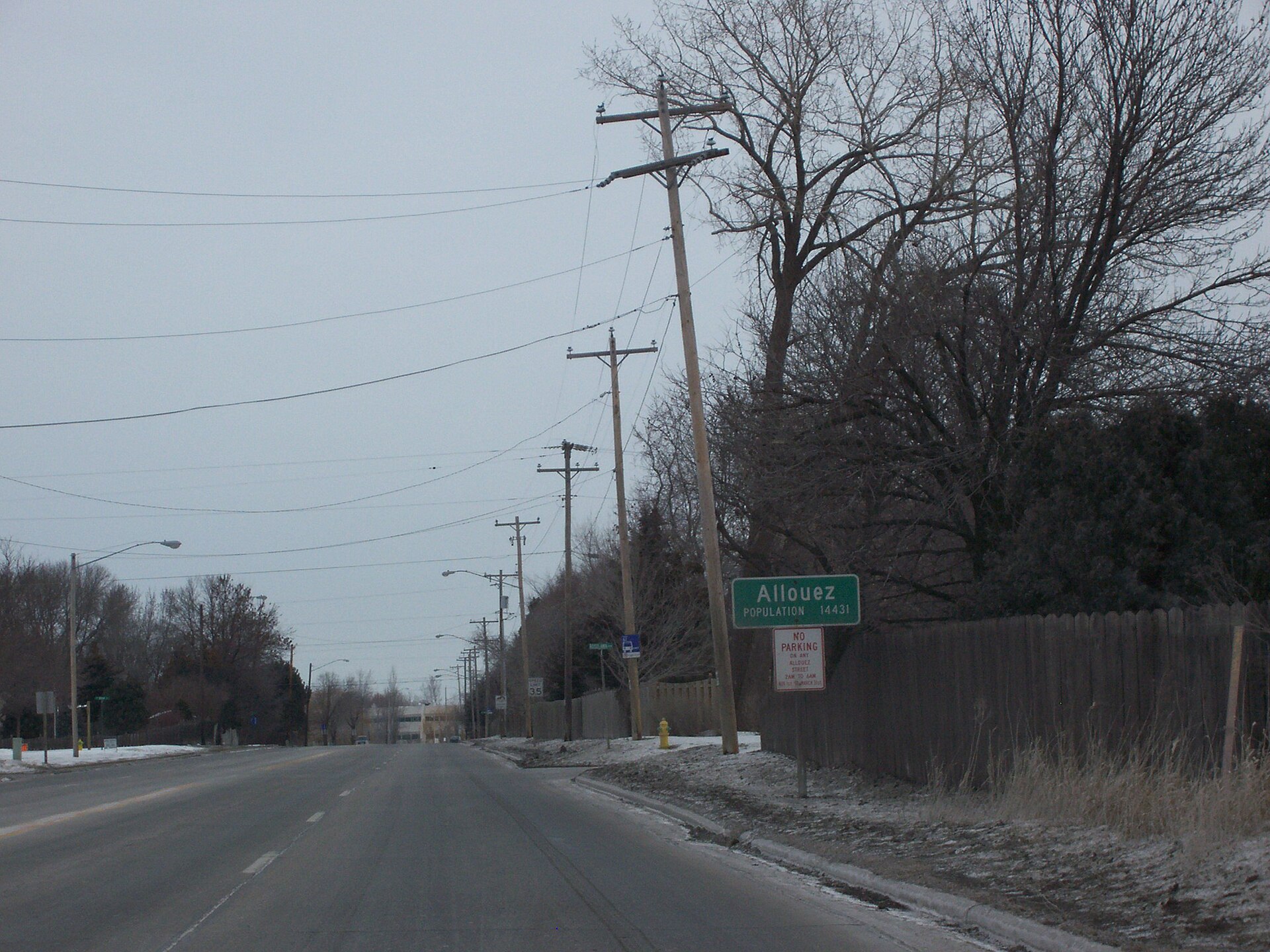 The Wisconsin sign in Allouez, Wisconsin, USA. Looking north on Wisconsin Highway 57. Taken February 11, 2007 by myself.