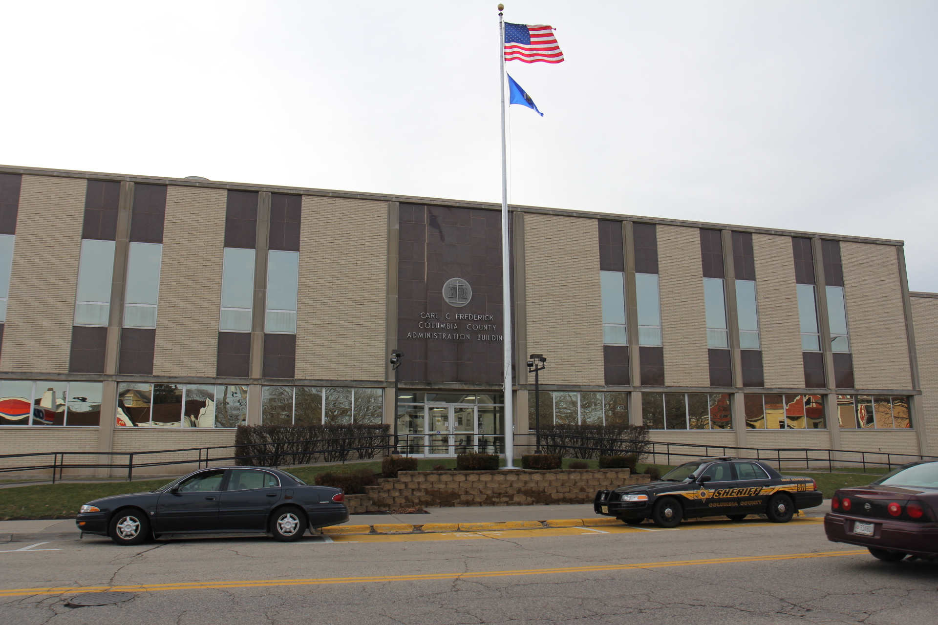 The courthouse for w:Columbia County, Wisconsin.